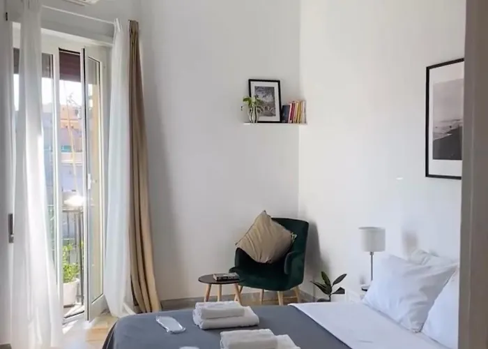 Sunny With Stunning San Pietro View Apartment *