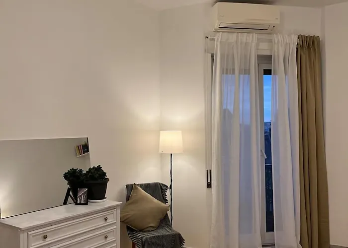 Sunny With Stunning San Pietro View Apartment Rome