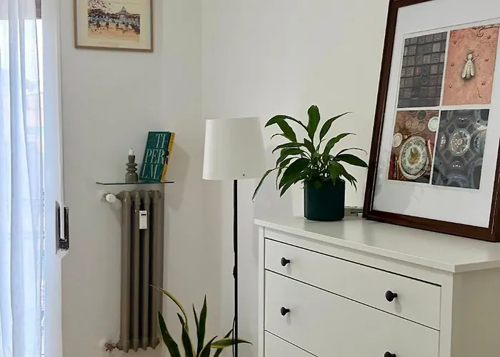 Sunny With Stunning San Pietro View Apartment *